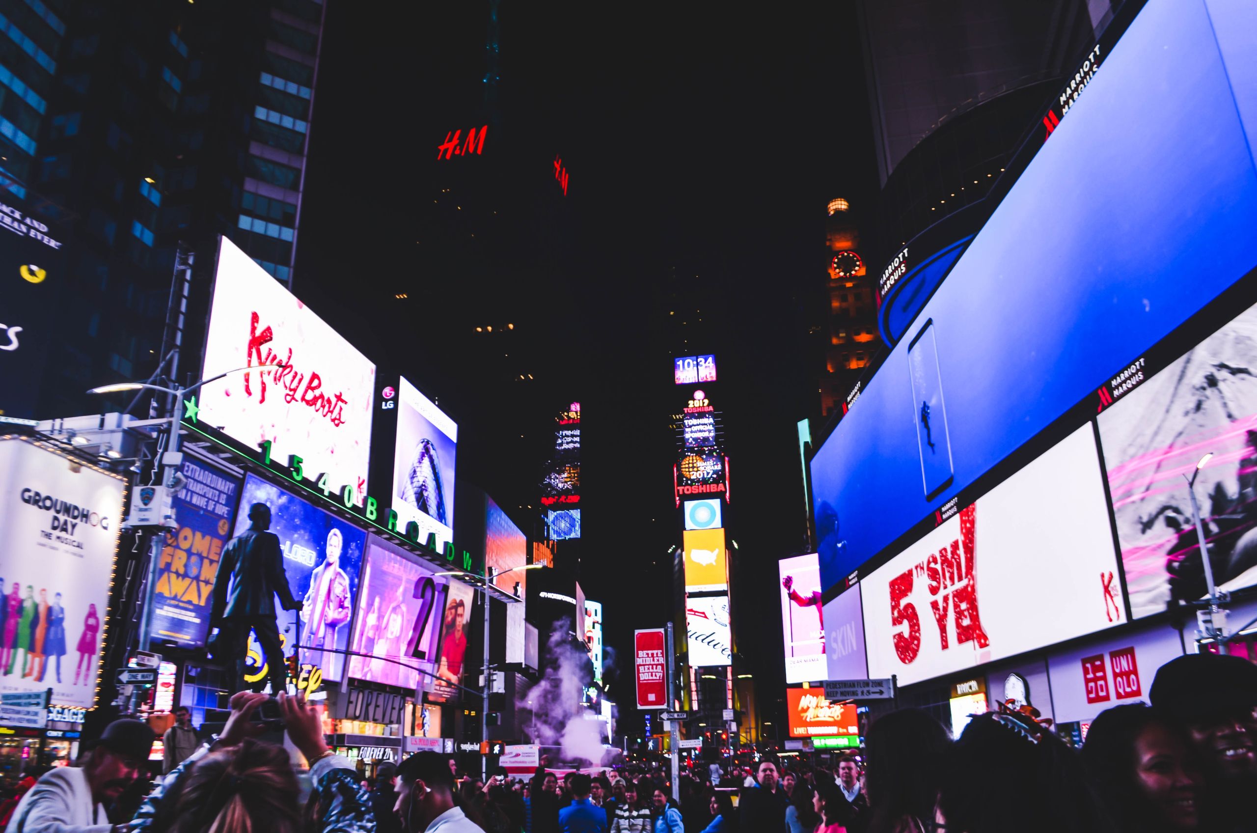 The Ultimate Guide to Digital Billboard Advertising Costs